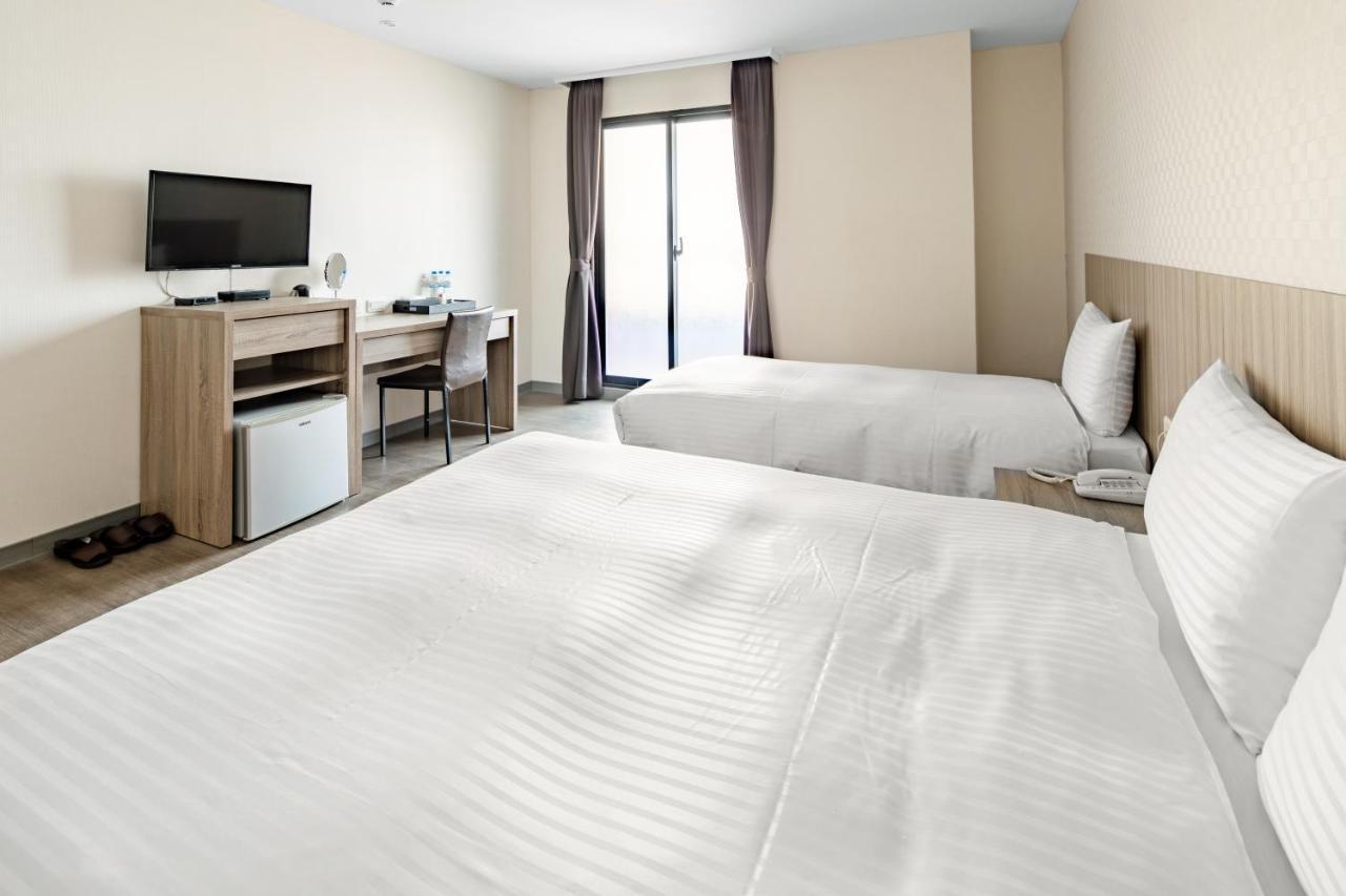 טאינאן Hotel Brown - Chihkan Branch מראה חיצוני תמונה