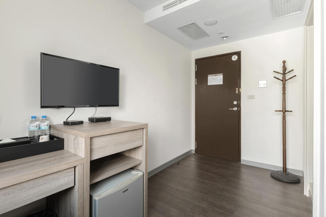 טאינאן Hotel Brown - Chihkan Branch מראה חיצוני תמונה